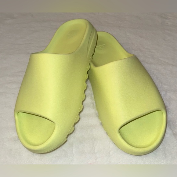 Adidas Yeezy Men’s Glow Green Slide,Size-(US)-11 main image 4